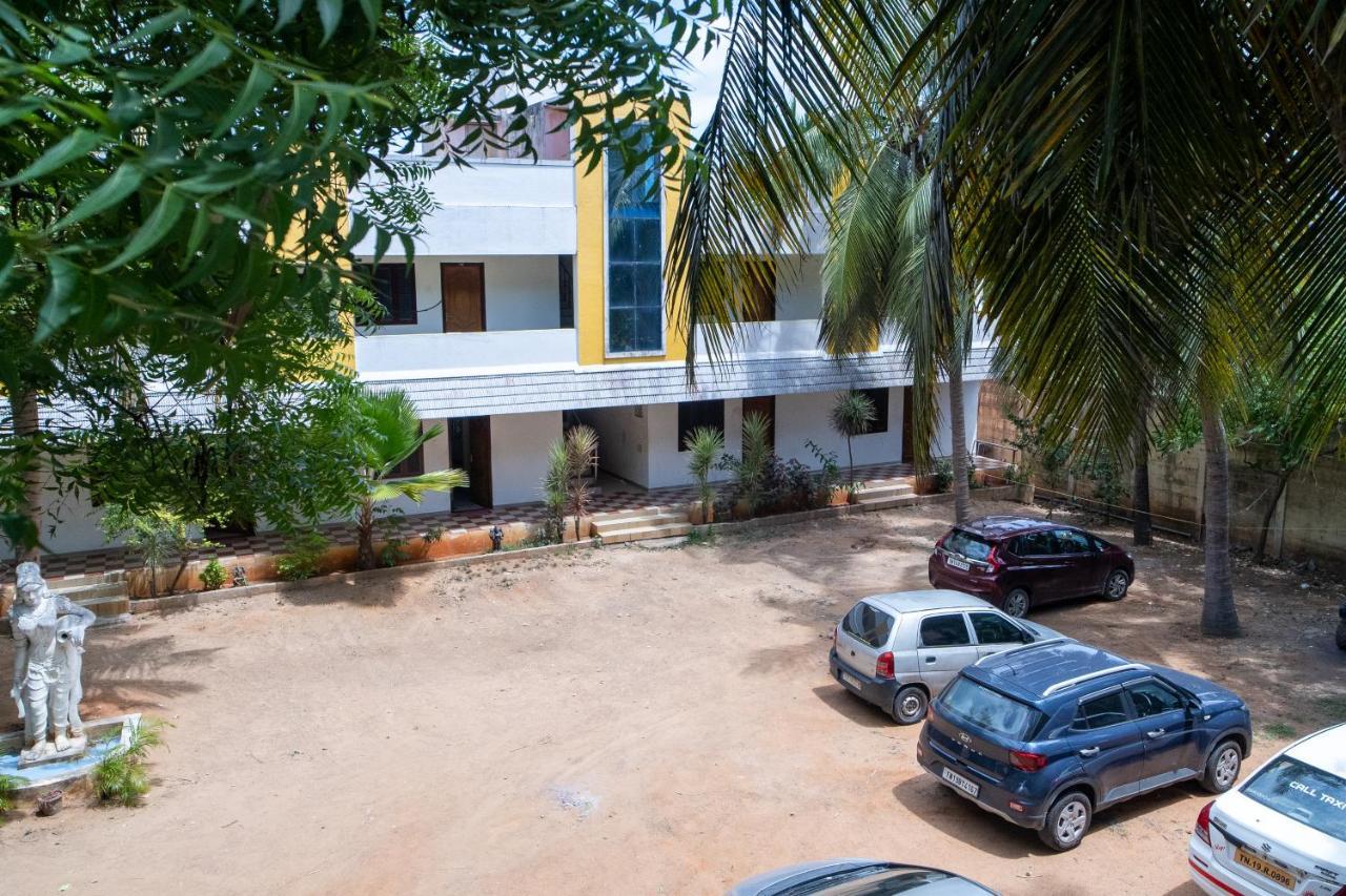 ホテル Dwaraka Residency マハーバリプラム エクステリア 写真