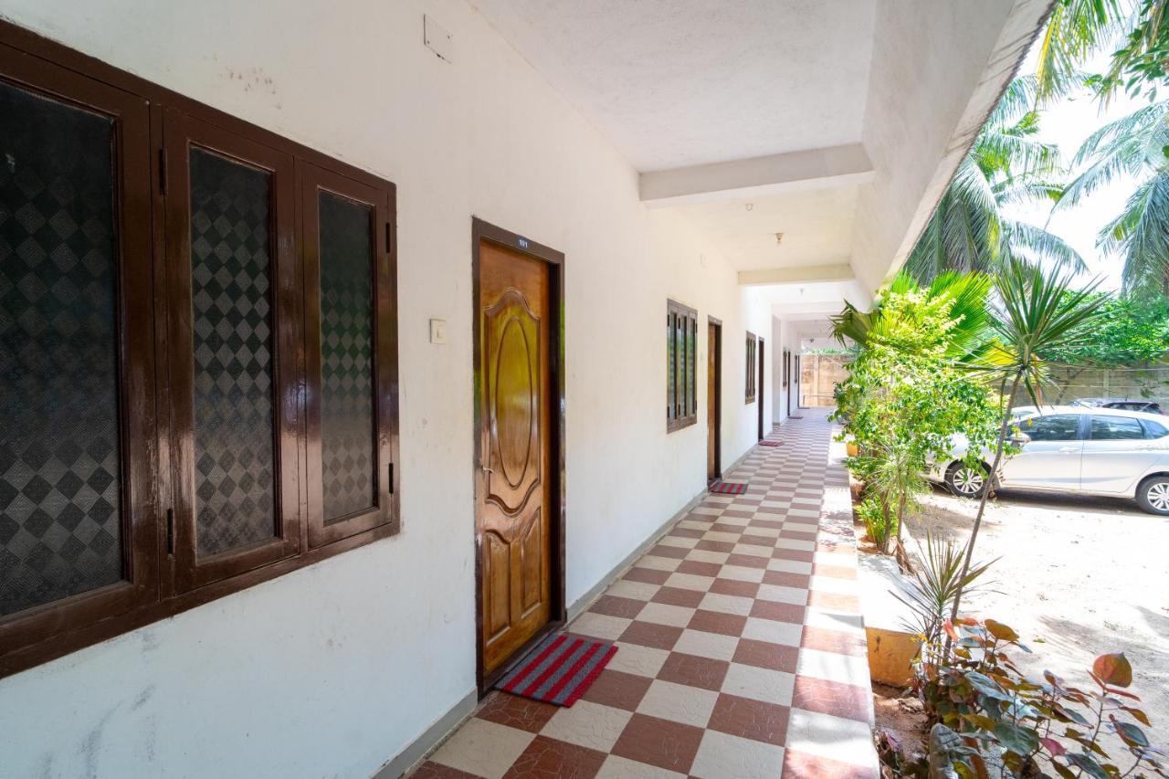 ホテル Dwaraka Residency マハーバリプラム エクステリア 写真