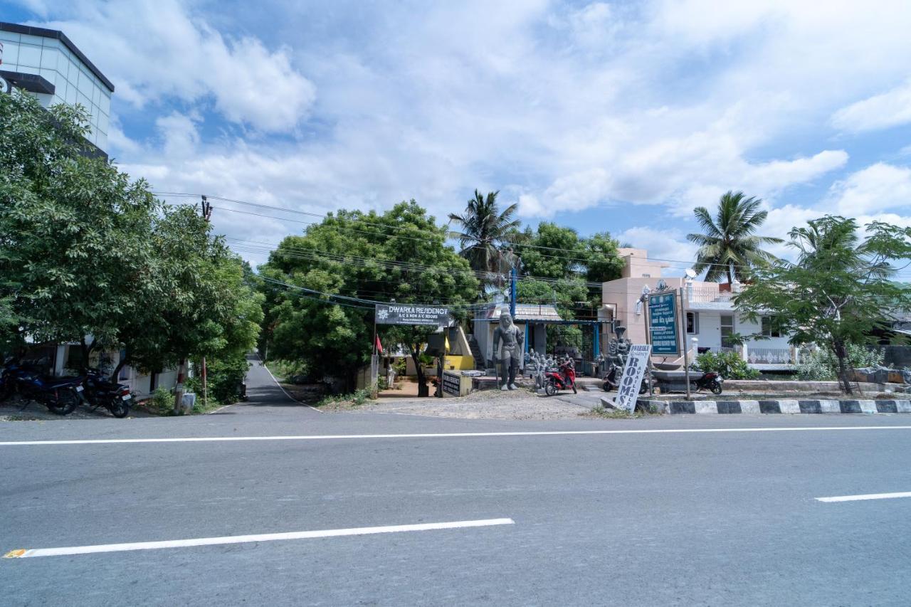 ホテル Dwaraka Residency マハーバリプラム エクステリア 写真